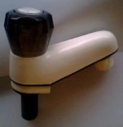 洗手盆放水龙头 ,玉环县玉溪水暖管件厂